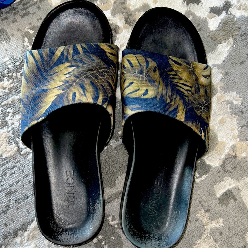 Vince Men's Black Slides with Navy & Gold Leaf Print Strap  11